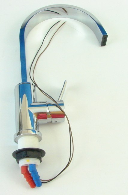 KRAN BATERIA WYLEWKA REICH CONTUR S90