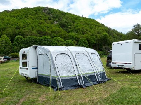 Przedsionek pompowany Marina Air 390 do przyczepy kempingowej