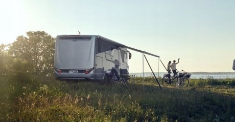 Markiza ścienna Omnistor 8000 Anodised 5,00x2,75 m z silnikiem 230V Thule