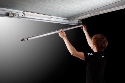 Markiza ścienna 2.3m BUS Thule Omnistor 5200 230cm