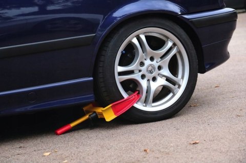 Stalowy pazur do kół o szerokości do 26,5 cm - Carbest